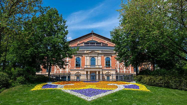 Festspielhaus auf dem Grünen Hügel in Bayreuth
