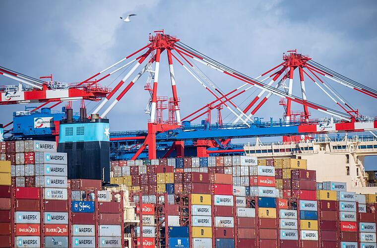 Export schwächelt im November - Rückgang gegenüber Vormonat