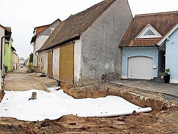 Die Ringstraße in Höchstadt ist seit Wochen eine Großbaustelle.  Fotos: Andreas Dorsch