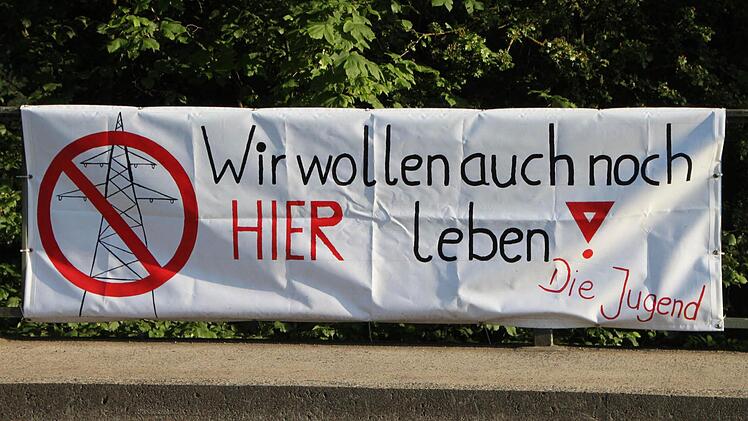 eichen des Widerstands: Von der Römershager Jugend Foto: Ulrike Müller