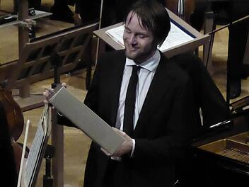 Daniil Trifonov nach seiner sensationellen Interpretation des Tschaikowsky-Klavierkonzerts. Foto: Ahnert