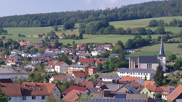 Das Gemeindeblatt wird seit Anfang dieses Jahres an alle Haushalte verteilt, die Gemeine lässt sich das 5 500 Euro kosten. Stephanie Elm