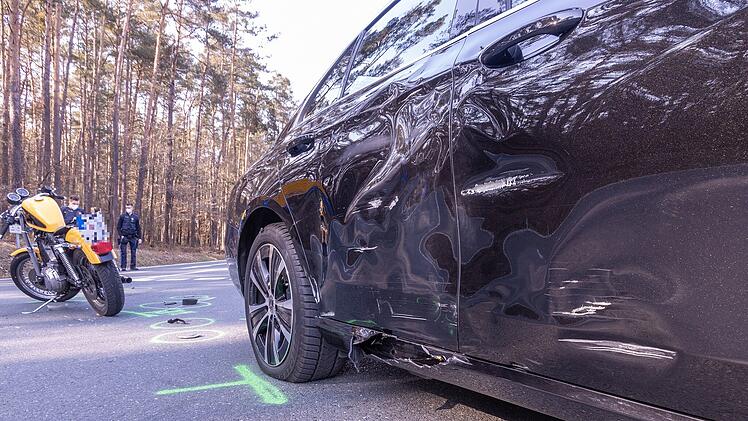 Motorradfahrer bei Pommersfelden verungl&uuml;ckt