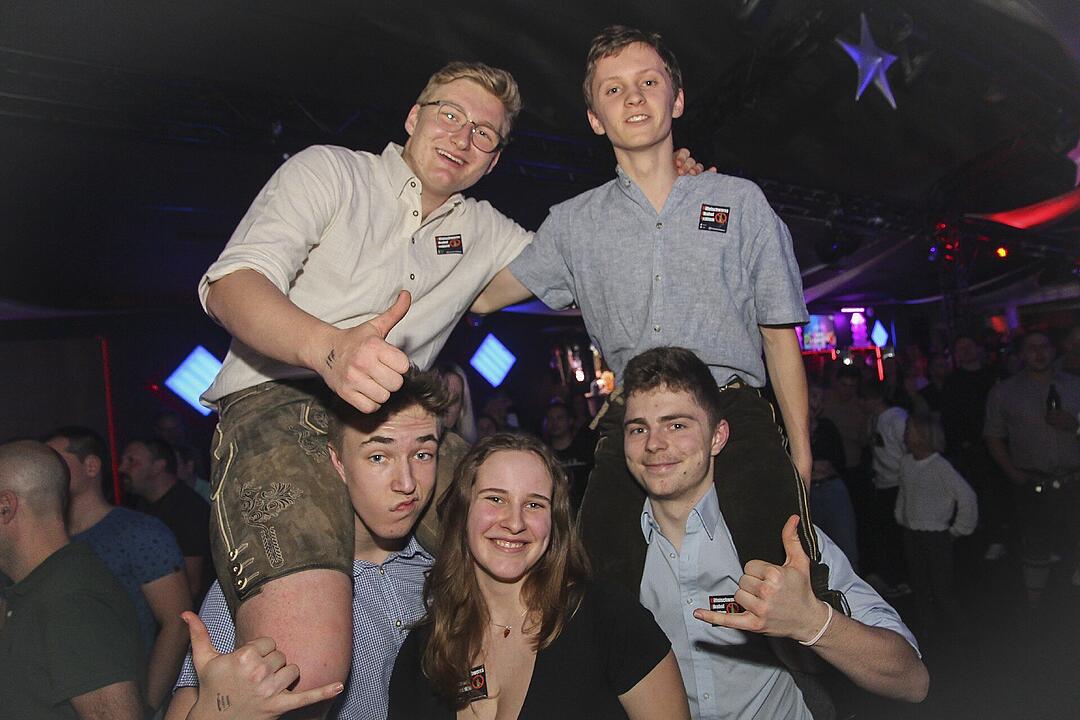 Die Kultband live im MCT