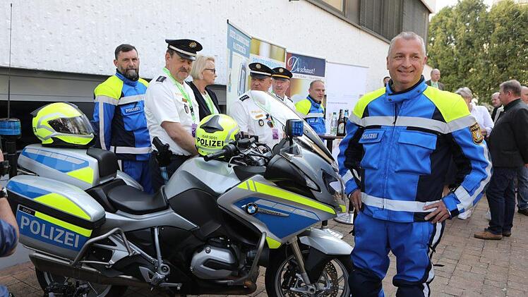 Innenminister Joachim Herrmann stellt die neue uniformierte Motorradkleidung der bayerischen Polizei vor.Barbara Herbst