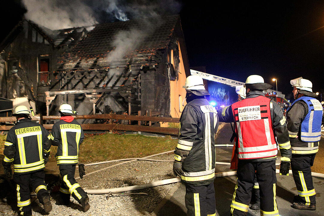 Pommersfelden (Landkreis Bamberg): Feuer zerstört Einfamilienhaus