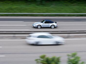 Tempolimit 130: Mehrheit der Deutschen f&uuml;r Geschwindigkeitsbegrenzung auf Autobahnen