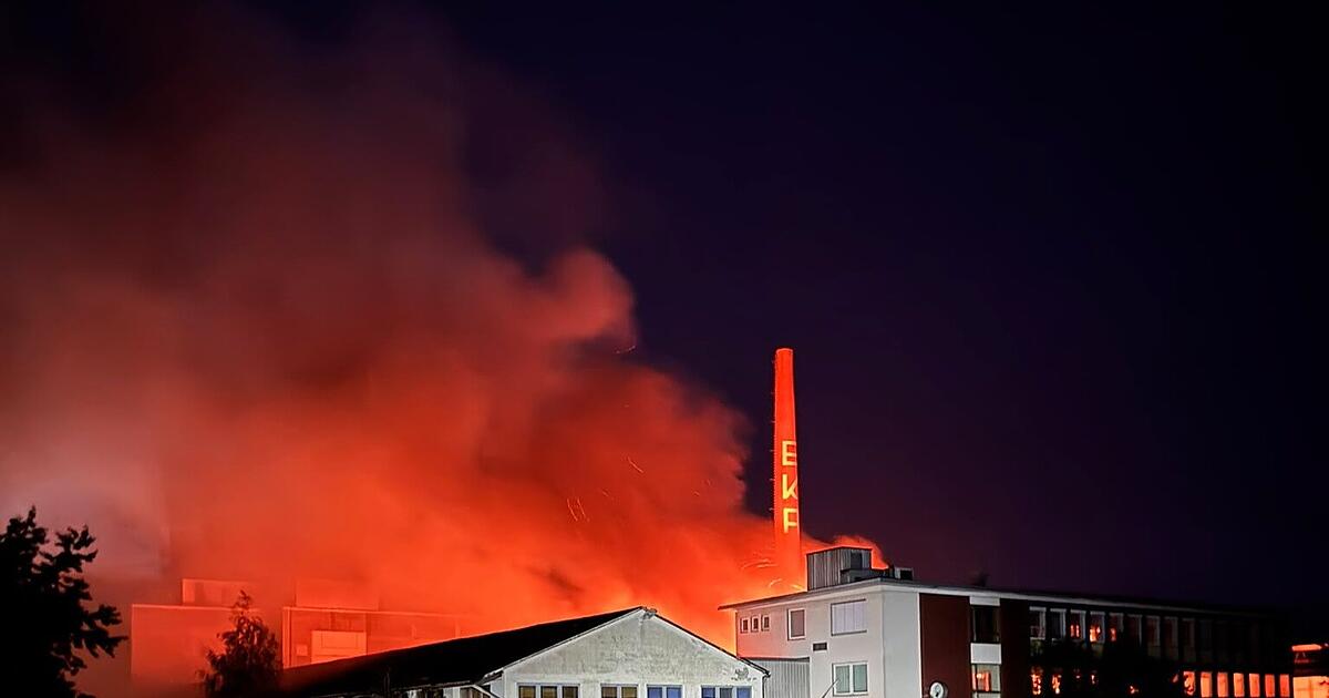 Dietersheim: Großbrand auf ehemaligem EKA-Firmengelände - Katwarn ...