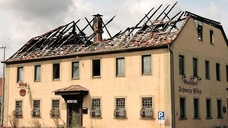Aus der Distanz wird das Ausmaß des Schadens erst sichtbar.