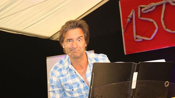 Chris Böttcher beim Feuerwehrfest 2015 in Maßbach Foto: Daniel Wiener