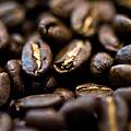 Kaffee ist eines der Lebensmittel, die gegen Stress helfen.