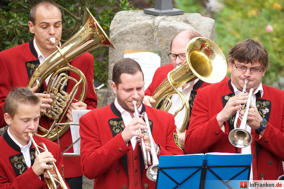 Nach einjähriger Kirchensanierung: Hannberg feiert die Wiedereröffnung der Wehrkirche der Pfarrei Geburt Mariens Hannberg