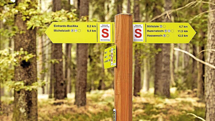 Die Wanderwege im Odenwald sind gut markiert. Foto: djd/Odenwald Tourismus GmbH