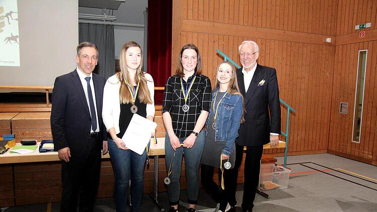 Solidarität Herzogenaurach, 6er Einrad Juniorinnen, 1. Platz Bundespokal 6er Einrad Juniorinnen  Foto: Richard Sänger