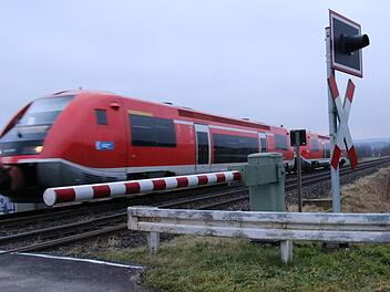 Bei Seidenhof wird nun doch keine Brücke über die Bahnlinie gebaut. Foto: Stephan Tiroch