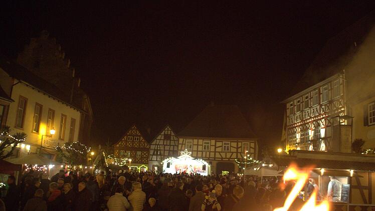 Impressionen vom Seßlacher Adventsmarkt.