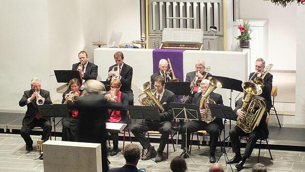 DAs hausorchester beim festlicehn Konzert war der Posaunenchor der evangelischen Kirchengemeinde.Manfred Welker