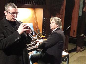 Regionalkantor Peter Rottmann spielte an der Klais-Orgel der Stadtpfarrkirche Maria Magdalena in Münnerstadt zusammen mit Trompeter Jürgen Weyer.Hartmut Hessel