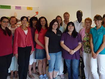 Das Team des Forchheimer Diabetes-Zentrums und Doktor Gaye.  Foto: privat