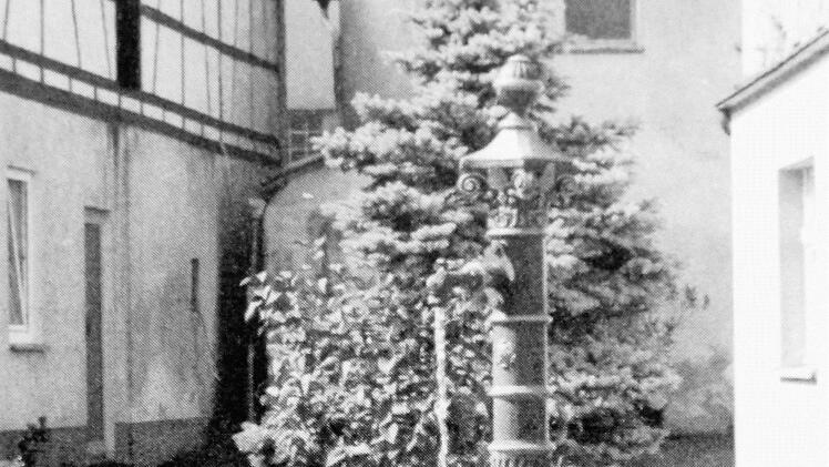 Der von Ignaz Bing gestiftete Dorfbrunnen in Streitberg Repros: Manfred Franze