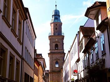 Der Blick auf die Erlanger Hugenottenkirche.Foto: Pixabay/AngelikaGraczyk