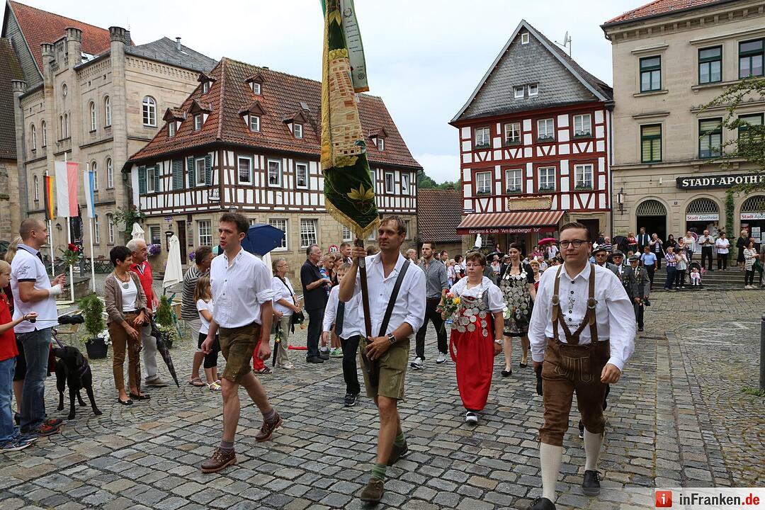 Kronacher Freischießen: Schützenauszug