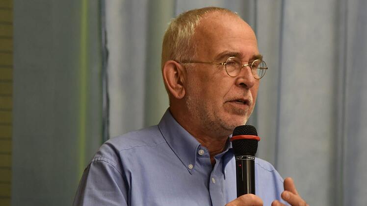 Agrarpolitischer Stammtisch im Gustav Dietrich Haus mit "Wutbauer Willi" Foto: Gabi Arnold