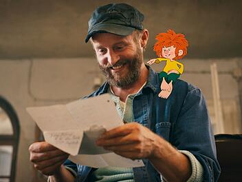 In "Pumuckl und das gro&szlig;e Missverst&auml;ndnis" wird die Freundschaft zwischen dem Kobold und dem "neuen" Eder (Florian Br&uuml;ckner) auf die Probe gestellt.