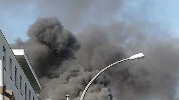 Das Feuer in einem mehrstöckigen Wohn- und Geschäftshaus in der Hemmerichstraße war zum Glück der einzige Großbrand für die Feuerwehr Bad Kissingen in 2019. Foto: Peter Rauch/Archiv
