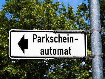 N&uuml;rnberger Polizei warnt vor Quishing - Parkautomaten f&uuml;r Betrug ausgenutzt