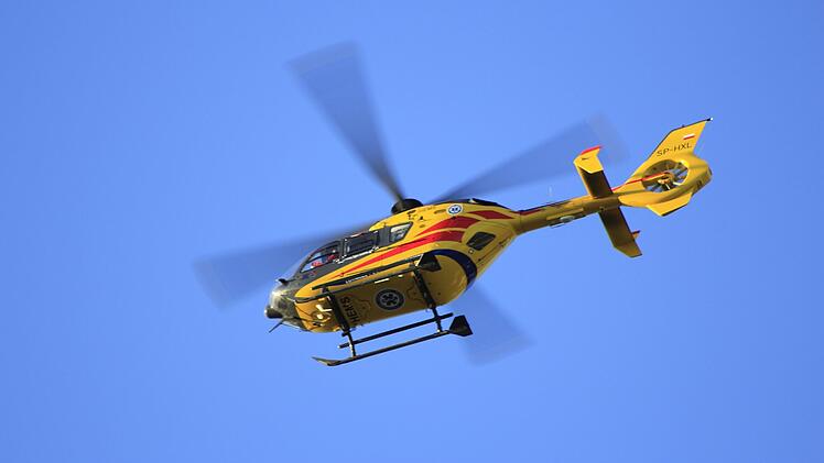 &Uuml;chtelhausen: Schwerer Unfall - Motorradfahrer &uuml;berschl&auml;gt sich mehrfach