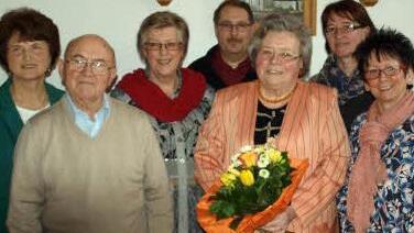 Wechsel an der Spitze des Seniorenforums (von links): Rosi Kast, Hubert Greubel, Alrun Lintner, Norbert Kraus, Leopoldine Wiesner, Maritta Ziegler (Diözesanbüro), Evelyn Zureich, nicht im Bild Christel Brand. Foto: Michaela Atzler