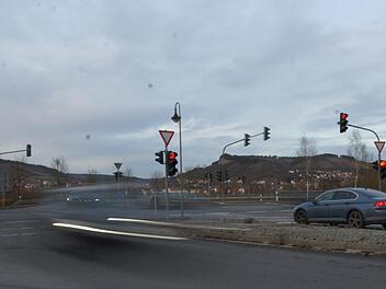Die Lagerbergkreuzung bei Hammelburg ist ein viel befahrener Verkehrsknotenpunkt. Foto: Arkadius Guzy