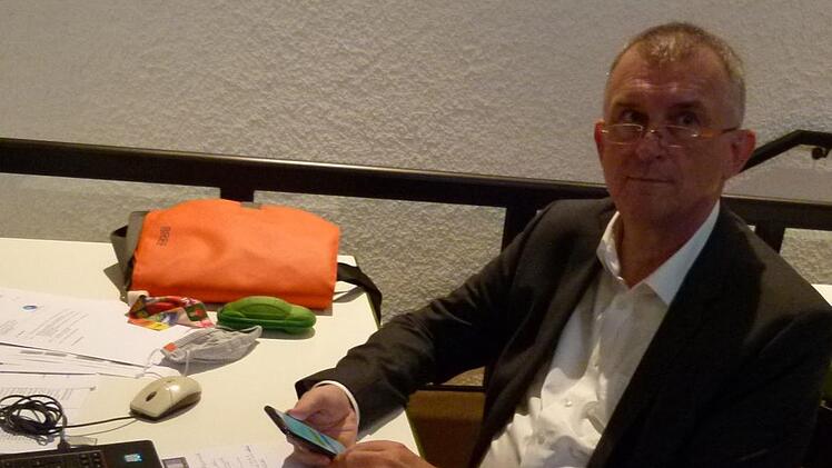 Der Leiter der Stadtwerke Michael Eckardt zeichnet verantwortlich für die Sanierungen. Foto: Weidner