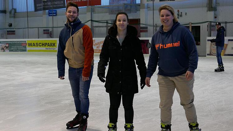 Daniel Follner, Jacky Singer und Ann-Kristin Themer beim Eislaufen in Bad Kissingen.Heike Beudert