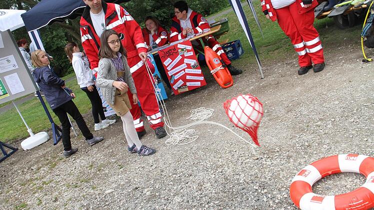 Auch die Wasserwacht war mit spannenden Spielen beim Kreisjugendfest vertreten.