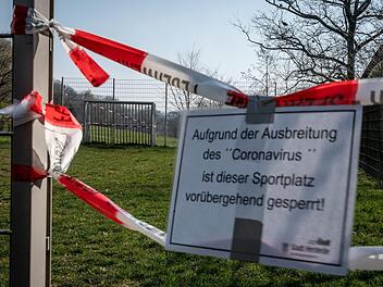 Die erneute Zwangspause für den Amateursport könnet dramatische Folgen für viele Vereine auch im Coburger Land haben.Foto: Bernd Thissen/dpa