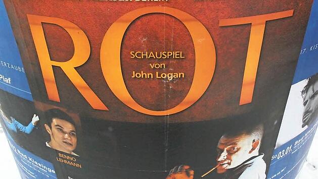John Logans Erfolgsst&uuml;ck "Rot" brachte das Renaissance-Theater Berlin in der deutschen Erstauff&uuml;hrungsinszenierung in das Bad Kissinger Kurtheater. W&auml;hrend der Vorstellung war das Fotografieren nicht erlaubt. Foto: Anja Greiner