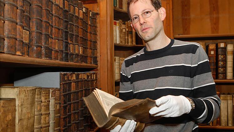 Stefan Knoch in der Staatsbibliothek.