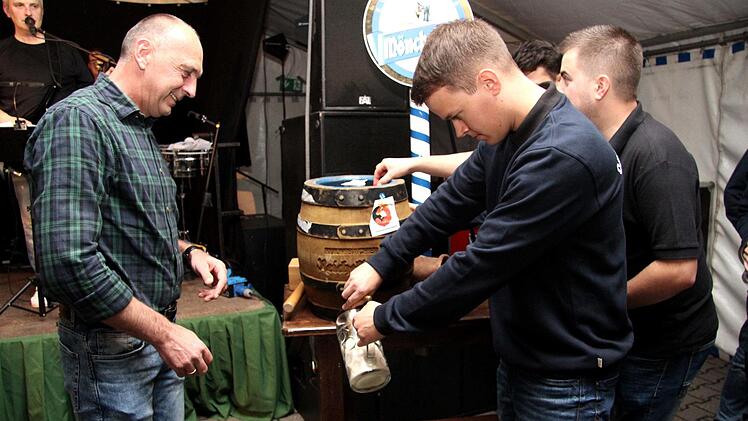 Impressionen von der Bucher Kerwa Richard Sänger