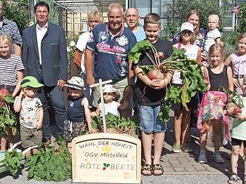 Über 4000 Gramm bringt die Gewinner-Bete auf die Waage.