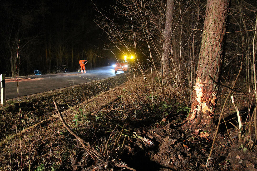 Schwerer Unfall bei Steppach - 28-Jähriger schwerst verletzt