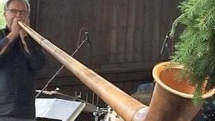 Ungewöhnliche Instrumente wie das Alphorn hat "Big Bonn" im Gepäck. Foto: pr