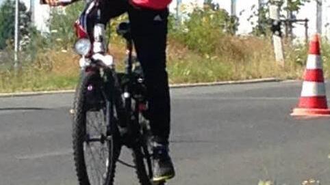 Nach dem Schwimmen ging es mit Vollgas auf die Radstrecke.  Foto: Daniel Ruppert