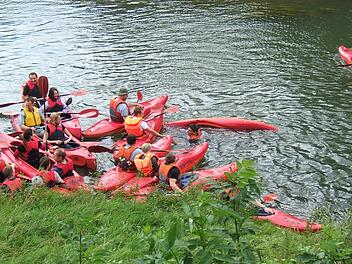 Der Bund Naturschutz m&ouml;chte den Kanu-Verkehr auf der Wiesent einschr&auml;nken. Eventtouristen sind das Problem. Fotos: Bund Naturschutz