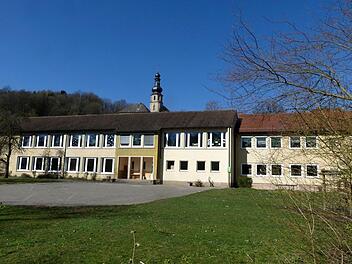 Der Umbau der Grundschule zur Sicherung des Trebgaster Schulstandortes wird eine vordringliche Aufgabe des neuen Bürgermeisters und seines künftigen Gemeinderates werden.