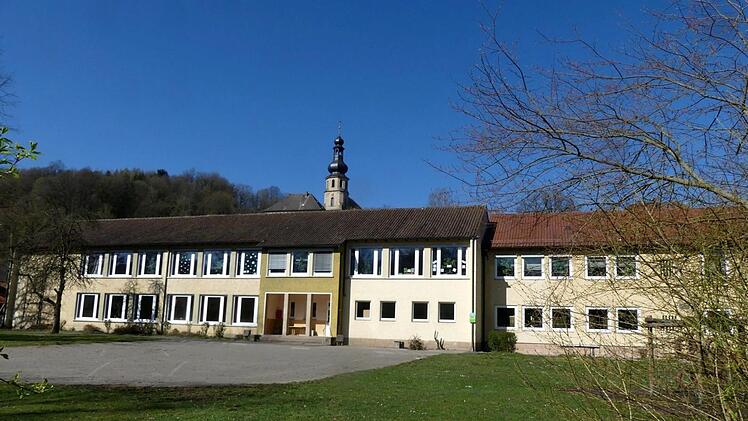 Der Umbau der Grundschule zur Sicherung des Trebgaster Schulstandortes wird eine vordringliche Aufgabe des neuen Bürgermeisters und seines künftigen Gemeinderates werden.