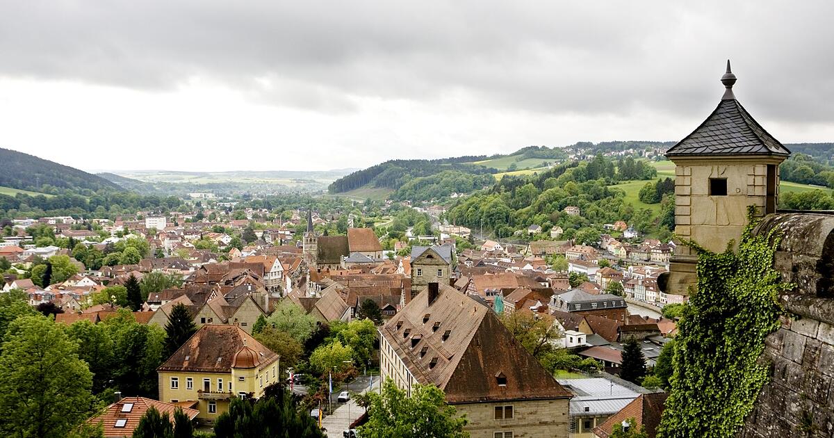 Tourismus-Rückgang im Juli 2025: Oberfranken leidet am meisten in Bayern