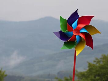 Noch ist die Rhön von Windkraft ausgeschlossen. Doch einige Leute wollen das ändern. Foto: Ulrike Müller