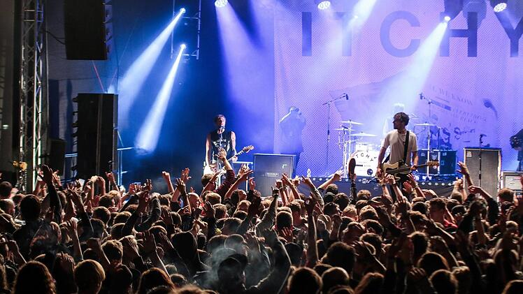 Die Band Itchy auf der Lutzi.Lukas Veth